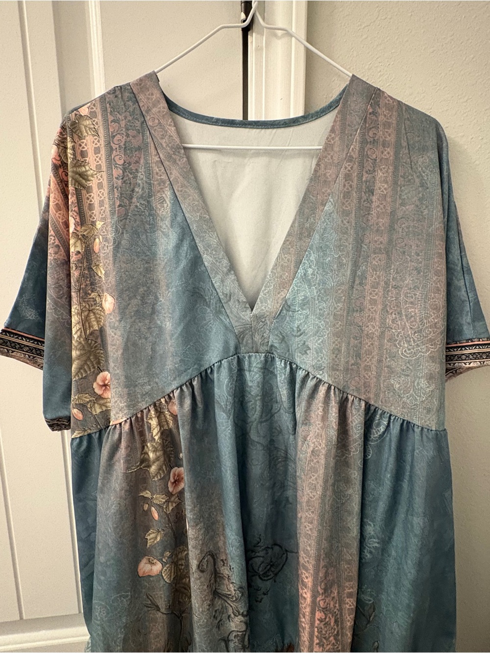 Boho V-Neck Floral Midi Dress in Dusty Blue and Blush